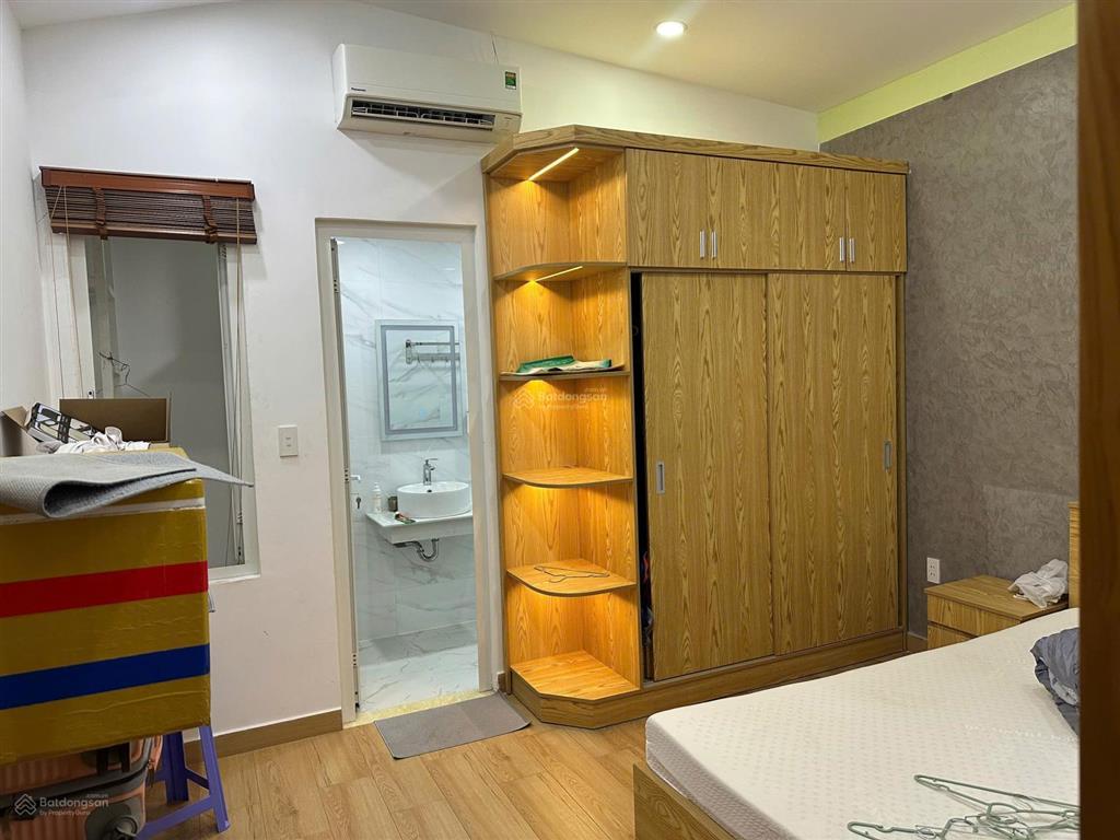 Bán nhà 2 tầng, 41m2 thống nhất, p11 cũ, gò vấp. ngay bv hồng đức. nhà mới đẹp. giá chỉ 4,950 tỷ