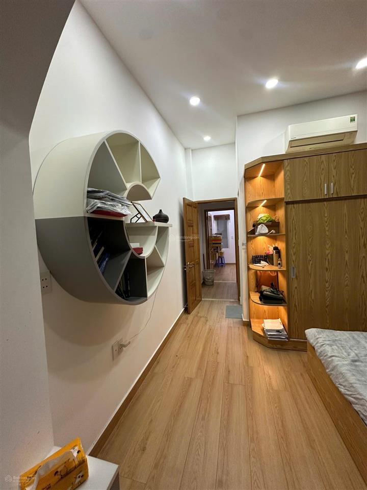 Bán nhà 2 tầng, 41m2 thống nhất, p11 cũ, gò vấp. ngay bv hồng đức. nhà mới đẹp. giá chỉ 4,950 tỷ