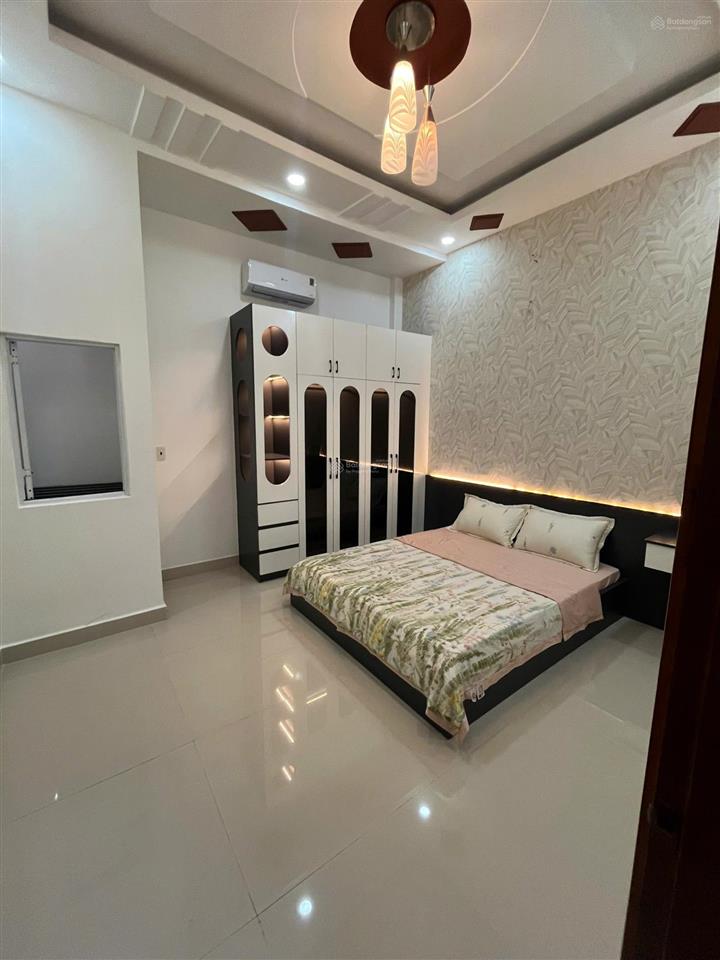 Nhà mới đẹp 2 tầng 44m2 hẻm xe hơi phạm văn chiêu, gò vấp. giá bán chỉ 4,990 tỷ.  ngay