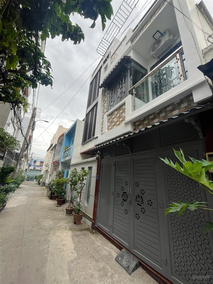 Nhà mới đẹp 2 tầng 44m2 hẻm xe hơi phạm văn chiêu, gò vấp. giá bán chỉ 4,990 tỷ.  ngay