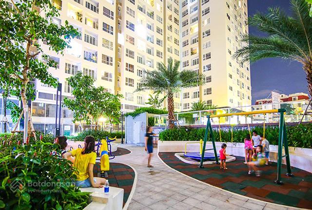 Bán căn shop 2 tầng 130m2 sky center, shop view nội khu siêu đẹp. giá chỉ 8,260 tỷ bao gồm thuế phí