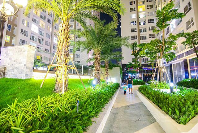 Bán căn shop 2 tầng 130m2 sky center, shop view nội khu siêu đẹp. giá chỉ 8,260 tỷ bao gồm thuế phí