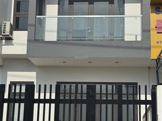 Bán liền kề tại cần giờ 110m2 giá 7,2 tỷ all in, sẵn sổ, trong khu đô thị nghỉ dưỡng