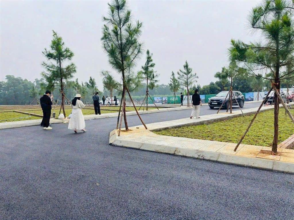 Bán đất gần khu công nghệ cao hòa lạc 100m2, mặt tiền 7m, sổ đỏ sẵn, giá 1.9 tỷ