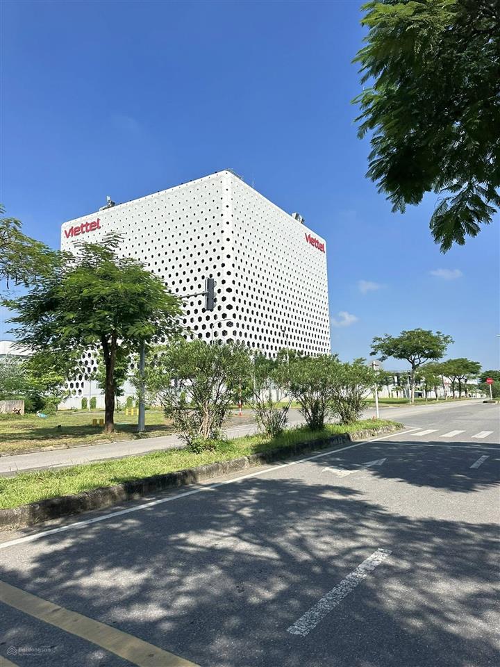 Chỉ 2,1 tỷ cần bán nhanh đất gần đại học quốc gia xã hòa lạc sổ riêng, sang tên ngay