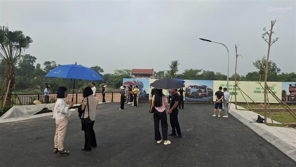 Lô đất đắc địa hơn 2 tỷ hòa lạc, view hồ phong thủy, gần fpt & khu công nghệ cao