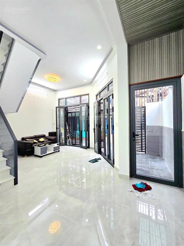 Bán nhà sh riêng,hỗ trợ bank,hẻm huỳnh tấn phát,nhà bè,dt 6x9,xd 1 trệt 1 lầu,3pn 2 wc,giá 4 ty 379