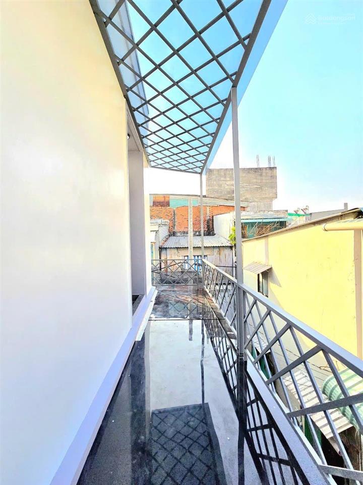 Bán nhà sh riêng,hỗ trợ bank,hẻm huỳnh tấn phát,nhà bè,dt 6x9,xd 1 trệt 1 lầu,3pn 2 wc,giá 4 ty 379