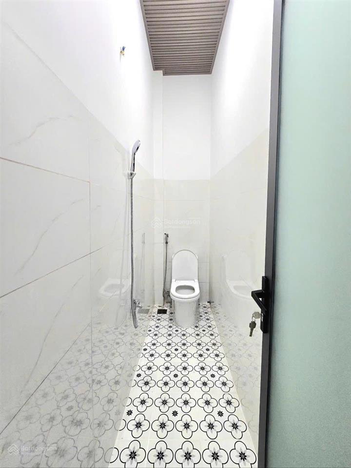 Bán nhà sh riêng,hỗ trợ bank,hẻm huỳnh tấn phát,nhà bè,dt 6x9,xd 1 trệt 1 lầu,3pn 2 wc,giá 4 ty 379