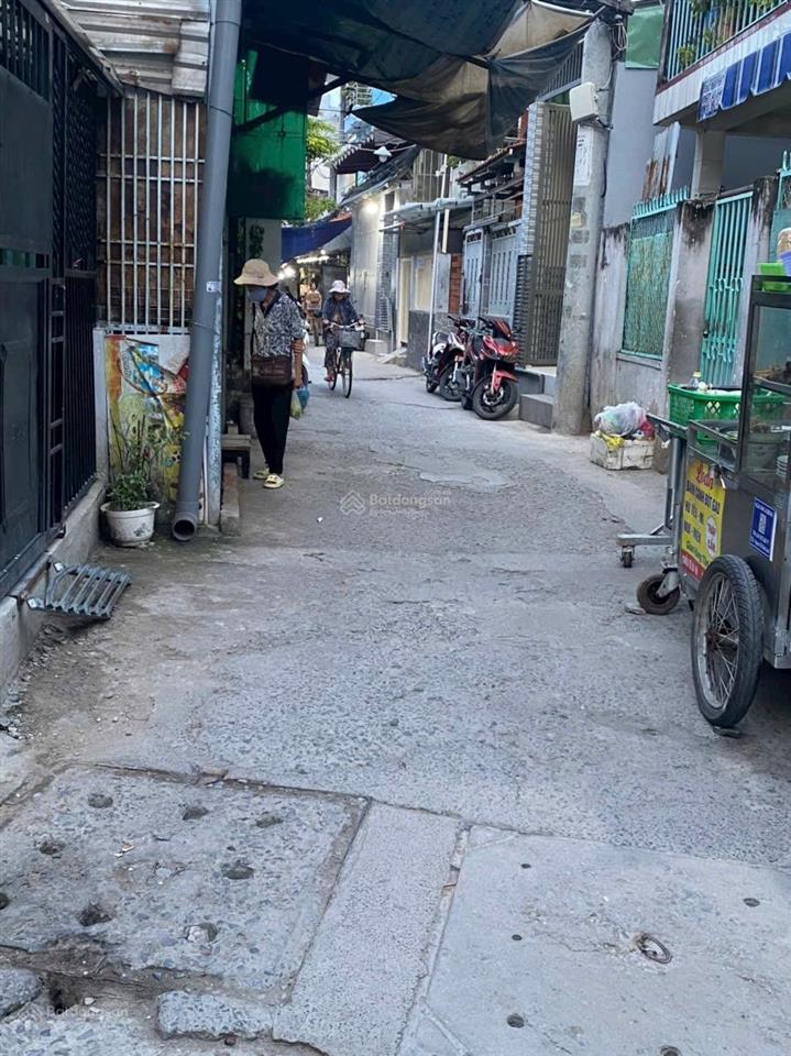 Bán nhà lẻ,sh riêng,kế chợ phú xuân,nhà bè,dt6x10.tk 2pn 1wc,giá 3ty539 . 0965 004 *** mr huy