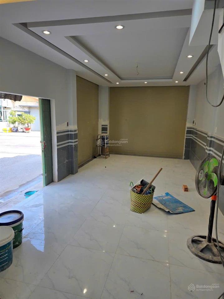 Bán nhà đsh góc mt đường lvl nhơn đức nhà bè. dt 3.6x11 xd 1 trệt,1 lầu ,2pn 2wc giá 2ty479. huy