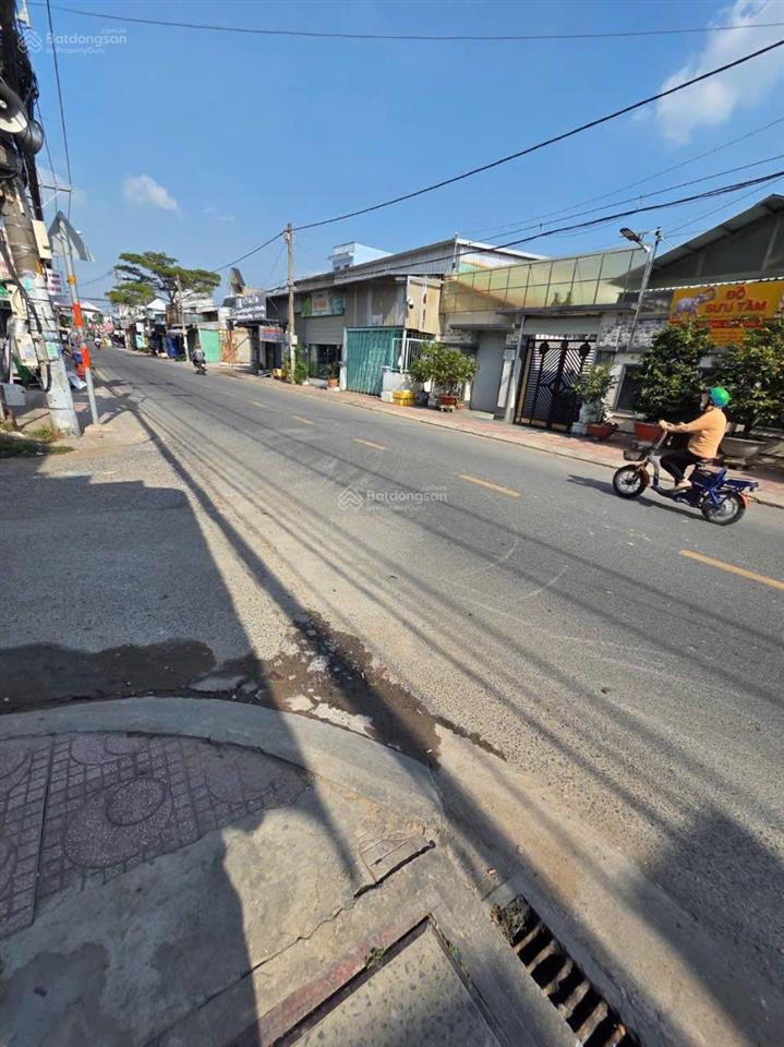 Bán nhà đsh góc mt đường lvl nhơn đức nhà bè. dt 3.6x11 xd 1 trệt,1 lầu ,2pn 2wc giá 2ty479. huy