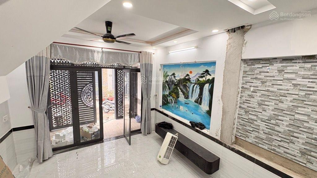 Bán nhà 4 tầng 54m đường thới an 16 phường thới an q12, (4,5*12)giá 6tỷ đường 6m trước nhà