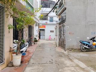 Thạch bàn bán gấp nhà 45m 5t lô góc, ô tô, vài bước ô tô tránh chỉ 8tỷ