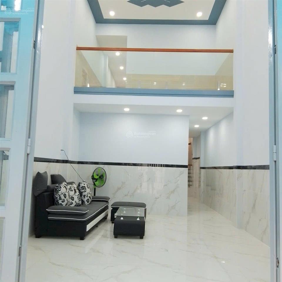 Nhà 2 tầng giáp tân phú gần aeon mall diện tích 4 x 16m kết cấu 2 tầng, 3pn, 2wc hẻm 5m