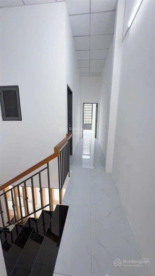 Bình tân  nhà mới 2 tầng  xe tải đỗ cửa