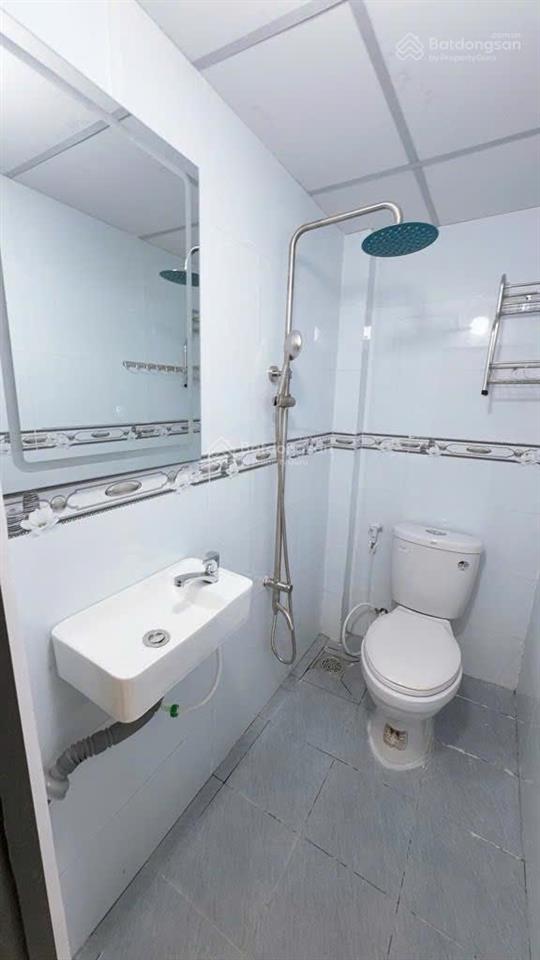 Bình tân  nhà mới 2 tầng  xe tải đỗ cửa