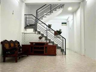 Nhà xinh 2 tầng, gần chợ gần trường, giá chỉ 4,6 tỷ