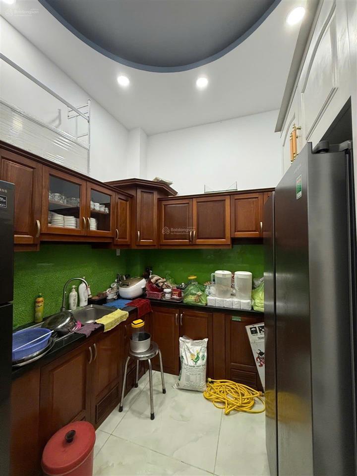 Nhà 4 tầng hxh 6m thông kinh doanh chỉ 6.5 tỷ tl