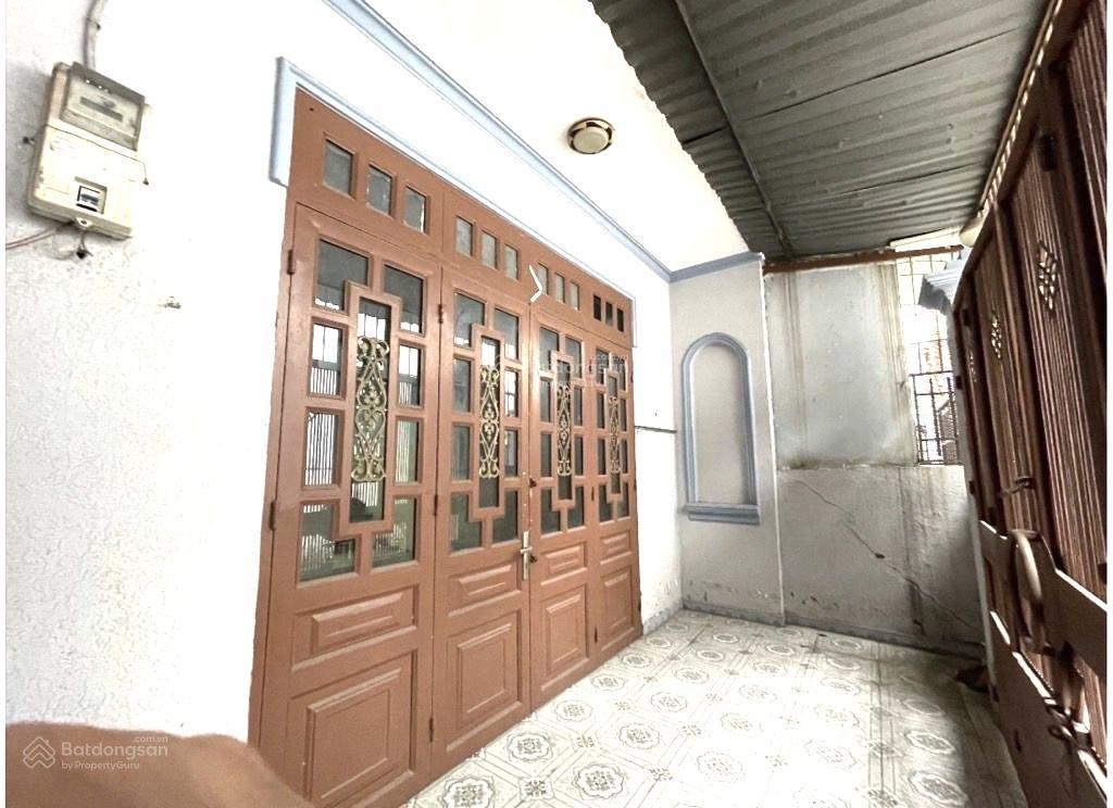 Nhà 3 tầng 5pn sẵn dòng tiền đường nhựa 6m ô tô vào nhà