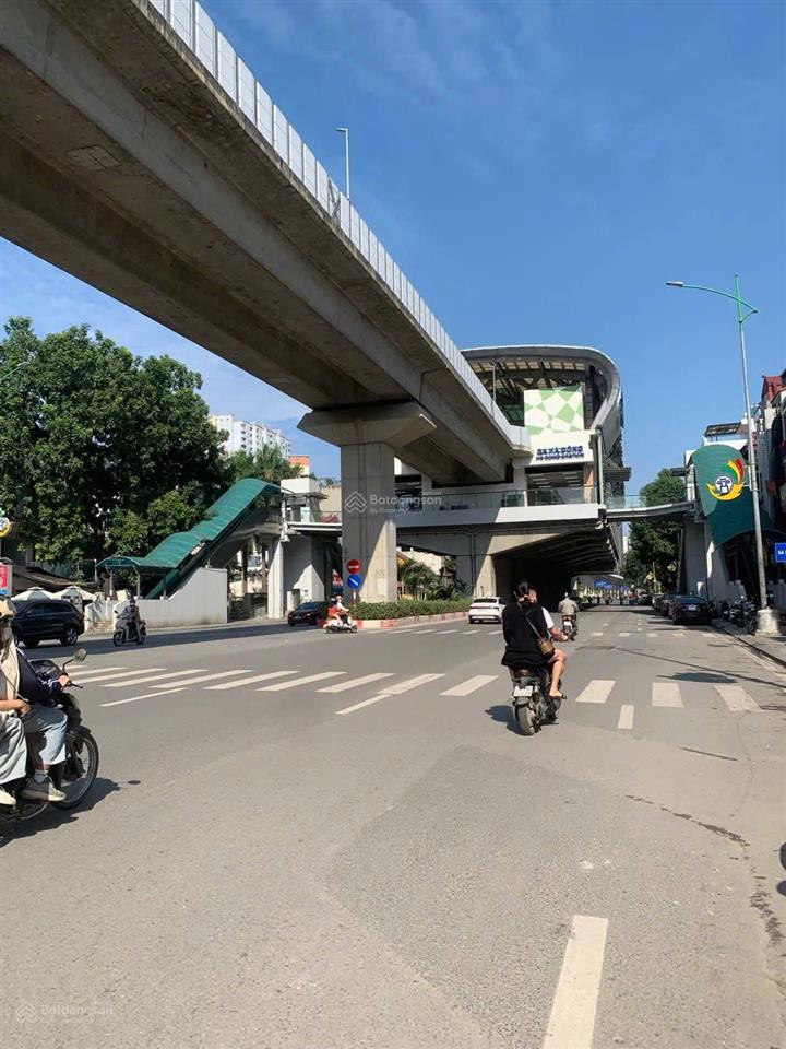 Bán nhà gần cầu đen  bà triệu dt 34m2  giá 6tỷ95 , đường trước nhà 3m rộng