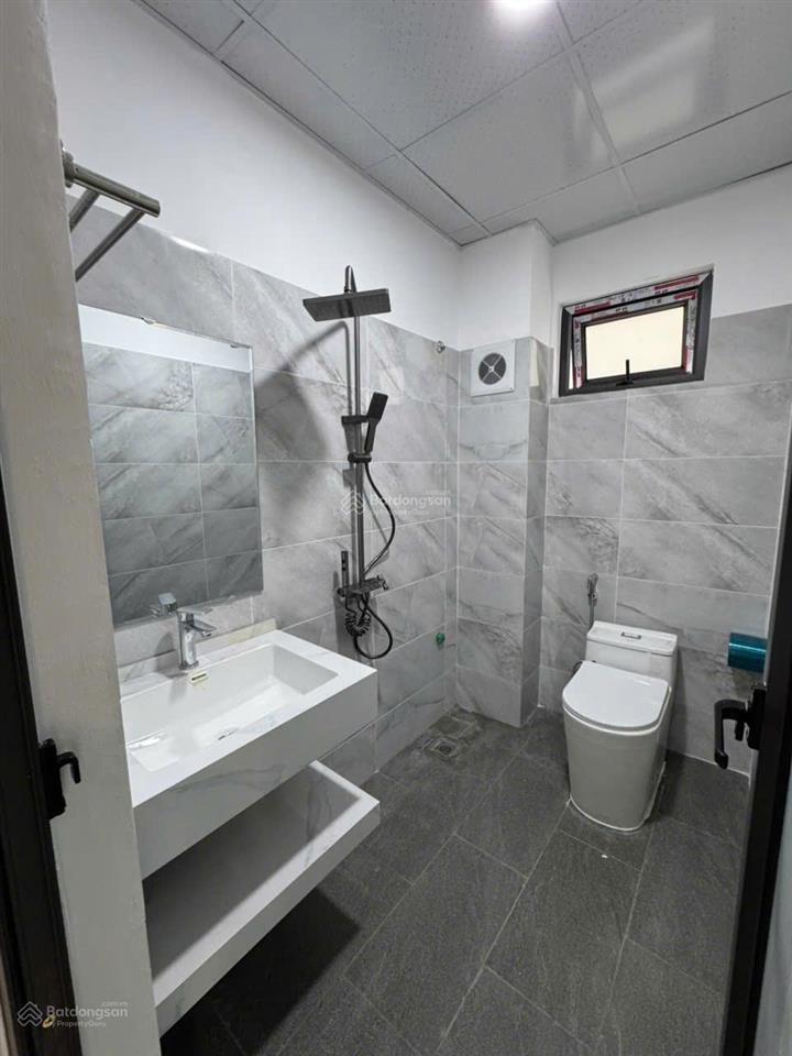 Bán gấp nhà ngay gần kđt đô nghĩa, yên nghĩa dt 46m2  3tỷ8, nhà mới, có sân cổng cực tiện