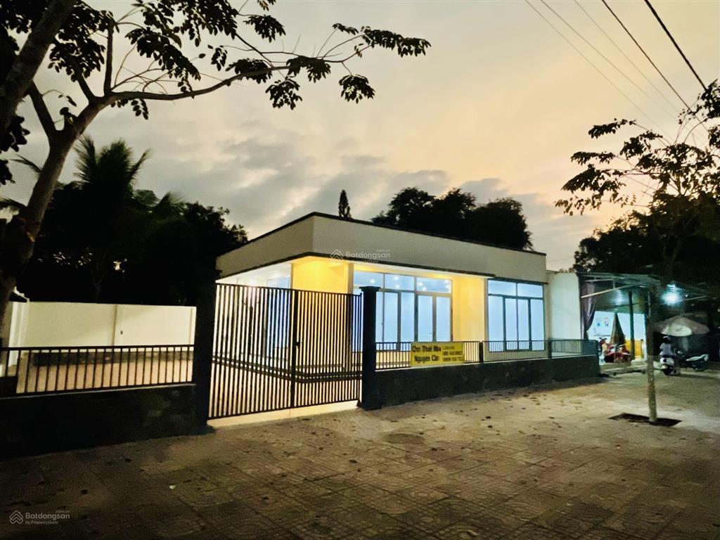 Hàng hiếm tại đường lê lợi, 15 triệu vnd/th, 260m2 cho thuê shophouse, nhà phố thương mại