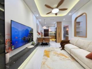 Chính chủ gửi bán ch central plaza 72m2, giá đẹp 2 tỷ 2 tại phạm văn hai, p3,q.tân bình,2pn/2wc,shr