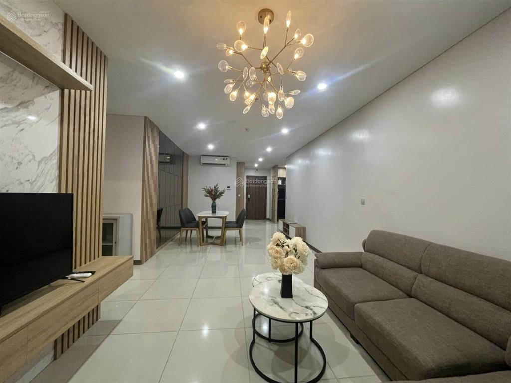 Diện tích 64m2, 2pn/2wc giá 3 tỷ 500 (sổ sẵn)cc gửi bán ch central plaza, 91 phạm văn hai, full nt