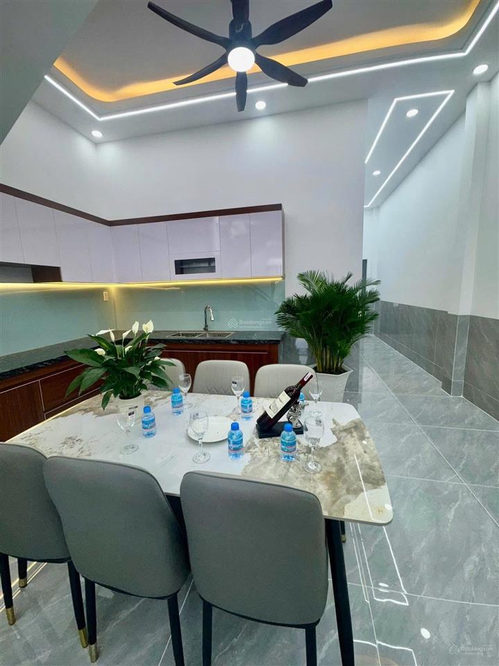 Nh thanh lý nhà hẻm 1/ đường đoàn nguyễn tuấn gần chợ hưng long  bình chánh