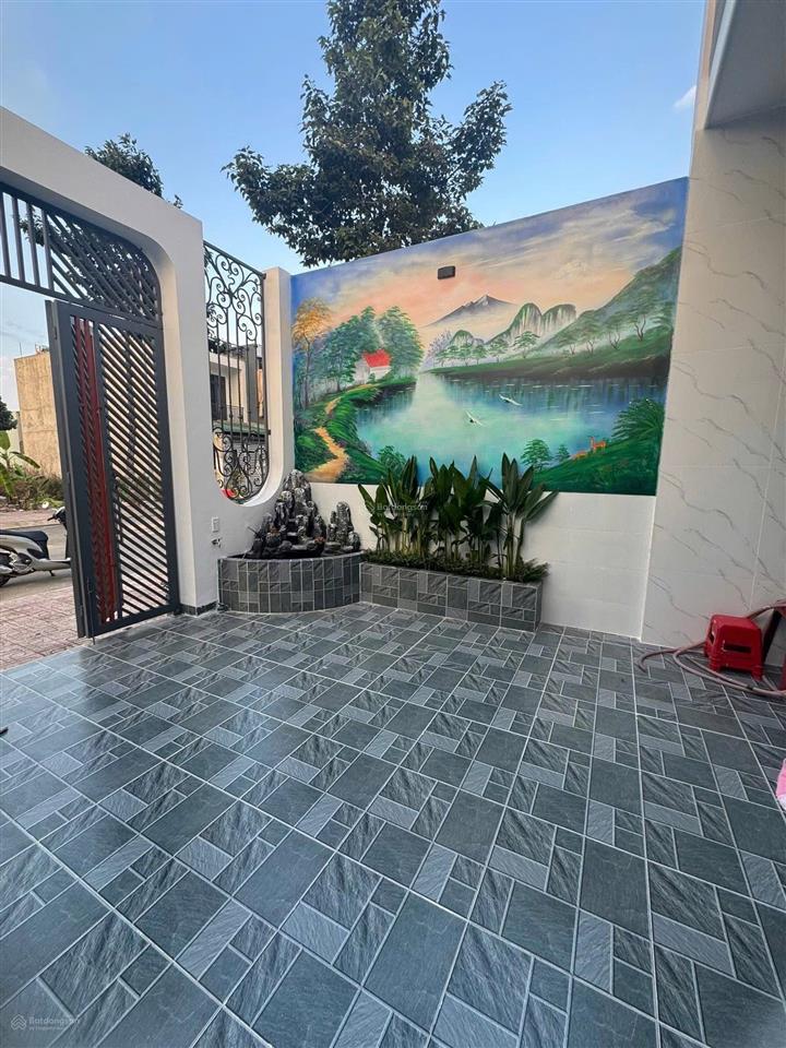 Nh thanh lý nhà hẻm 1/ đường đoàn nguyễn tuấn gần chợ hưng long  bình chánh