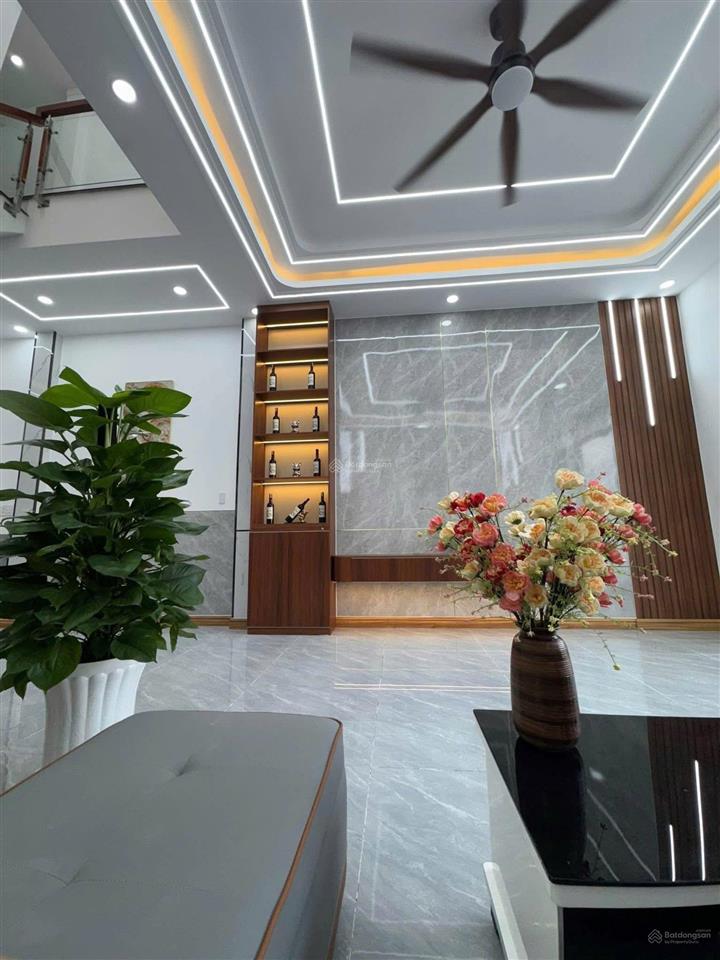 Nh thanh lý nhà hẻm 1/ đường đoàn nguyễn tuấn gần chợ hưng long  bình chánh