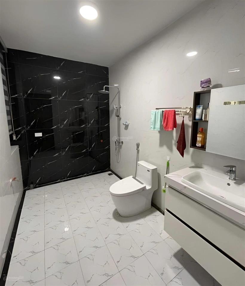 Thanh lý gấp nhà 1 trệt 1 lầu gần chợ nhị thiên đường  bến xe quận 8  sổ hồng riêng