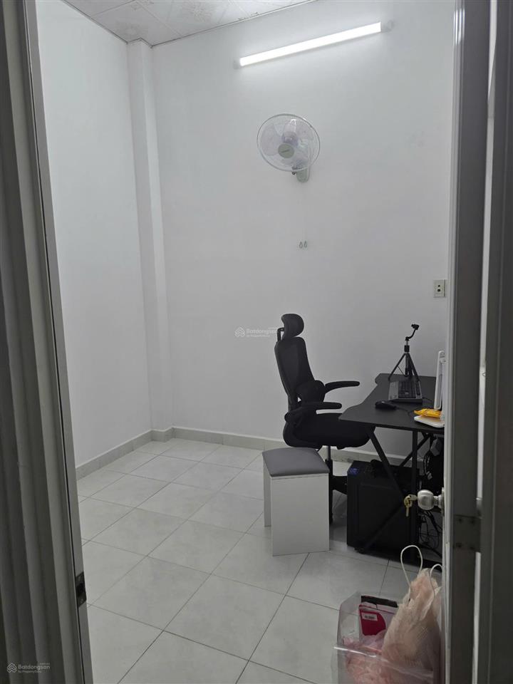 Bán gấp nhà 1 trệt 1 lầu gần kcn tân kim  sổ hồng riêng  1tỷ380