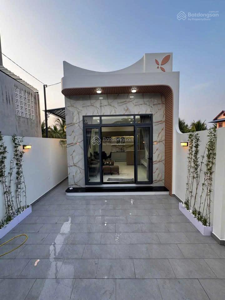 Thanh lý nhà cấp 4 gần chợ qui đức  sổ hồng riêng