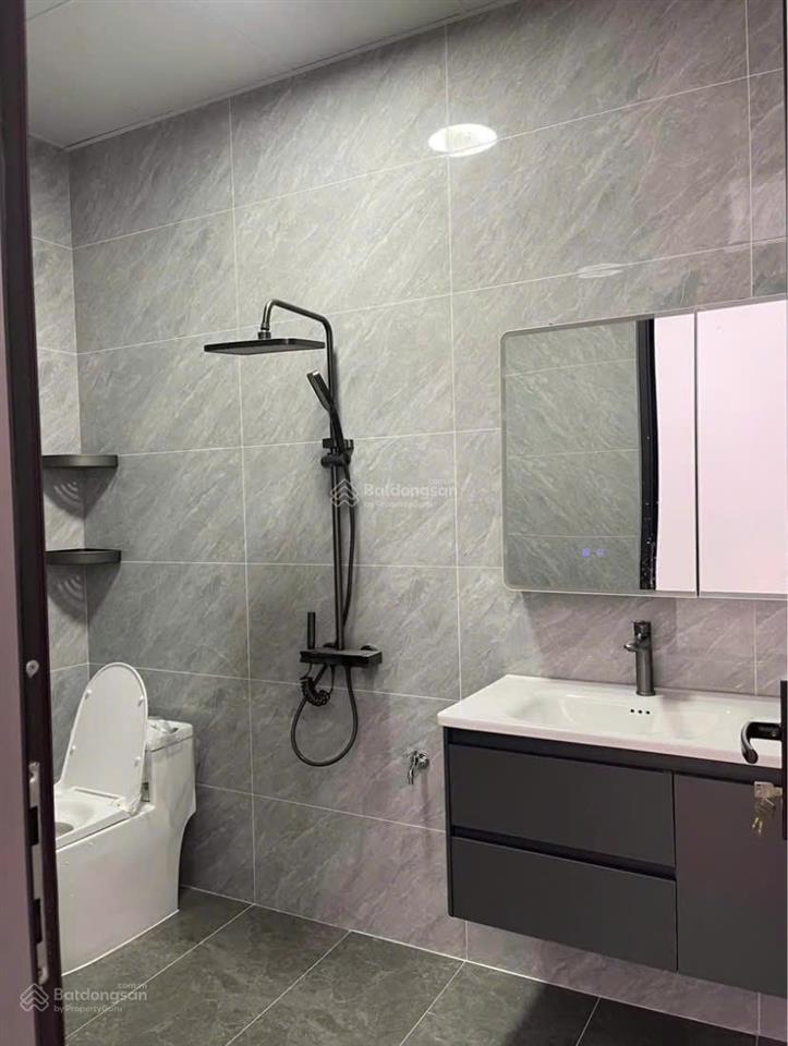 Thanh lý nhà sổ hồng riêng trên trục đường tân liêm  bình hưng  bình chánh  gía 885 triệu