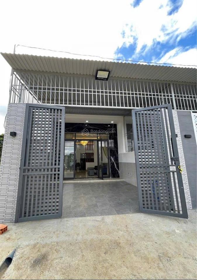 Thanh lý nhà sổ hồng riêng trên trục đường tân liêm  bình hưng  bình chánh  gía 885 triệu