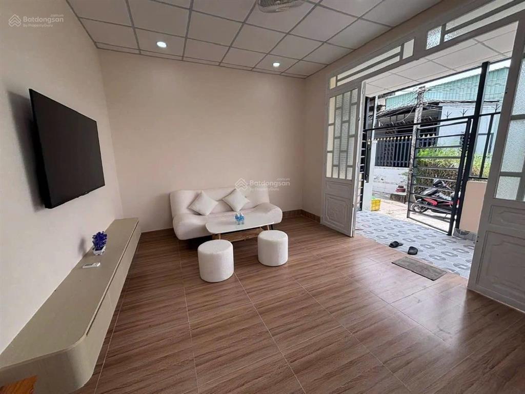Bán nhà riêng tại đặng thúc liêng, giá ttt 995 triệu, 52m2, 2pn, 2wc