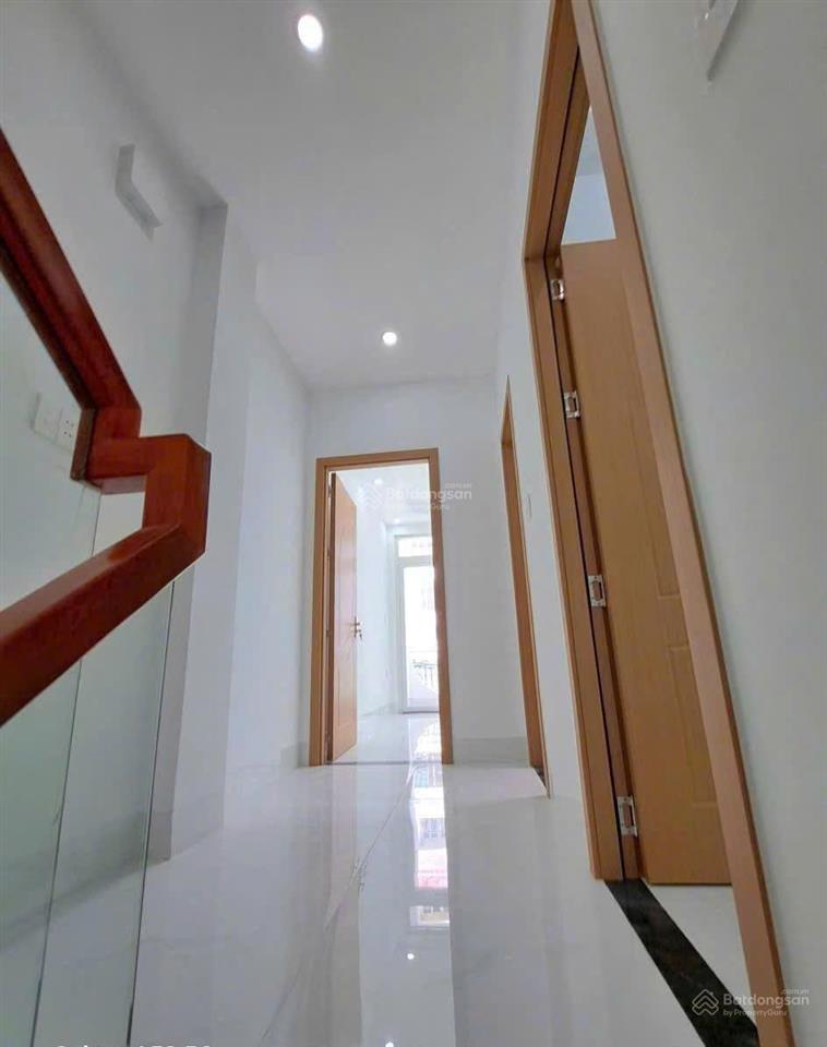 Bán gấp nhà riêng 56m2, giá ttt 1,09 tỷ ở hồ thành biên, quận 8, tp.hcm, đẹp, nhiều tiện ích