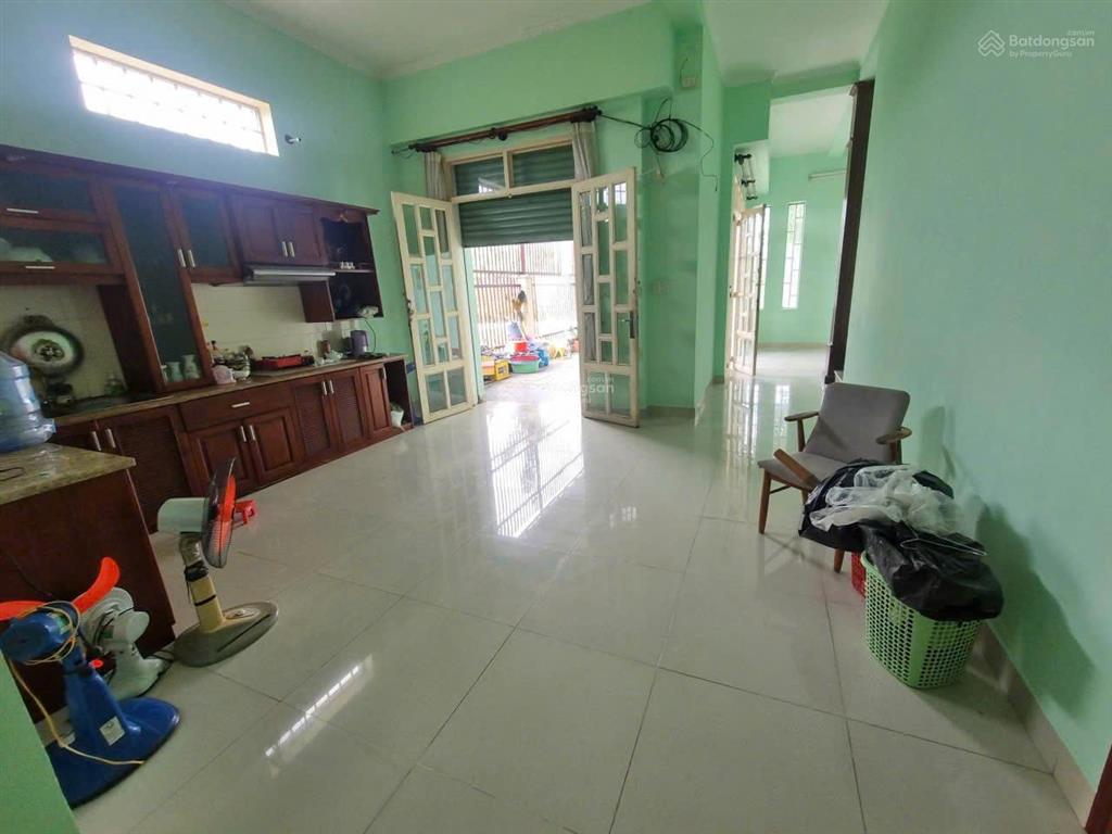 Chính chủ bán nhà xã qui đức bình chánh  202m2 gần bến xe hưng long