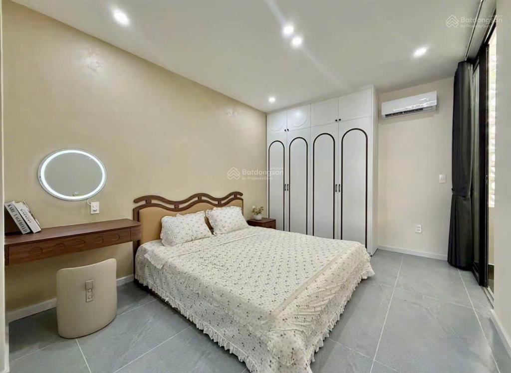 Chính chủ cần bán gấp căn nhà đường trịnh quang nghị , cách đường song hành ql50 300m