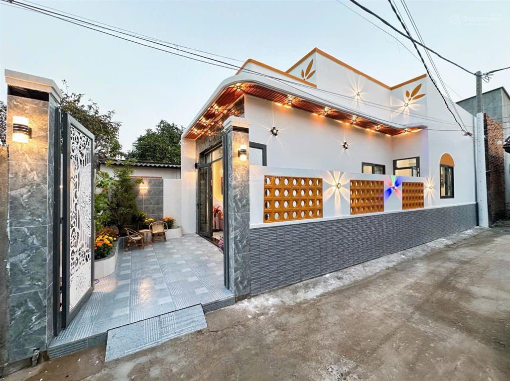 Cô chú kẹt tiền cần bán gấp căn nhà để về bắc
