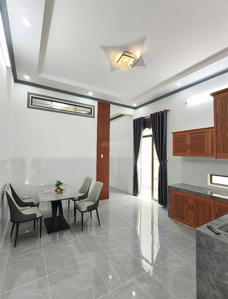 Cô chú đang cần bán gấp nhà cấp 4 ở đường phạm thế hiển