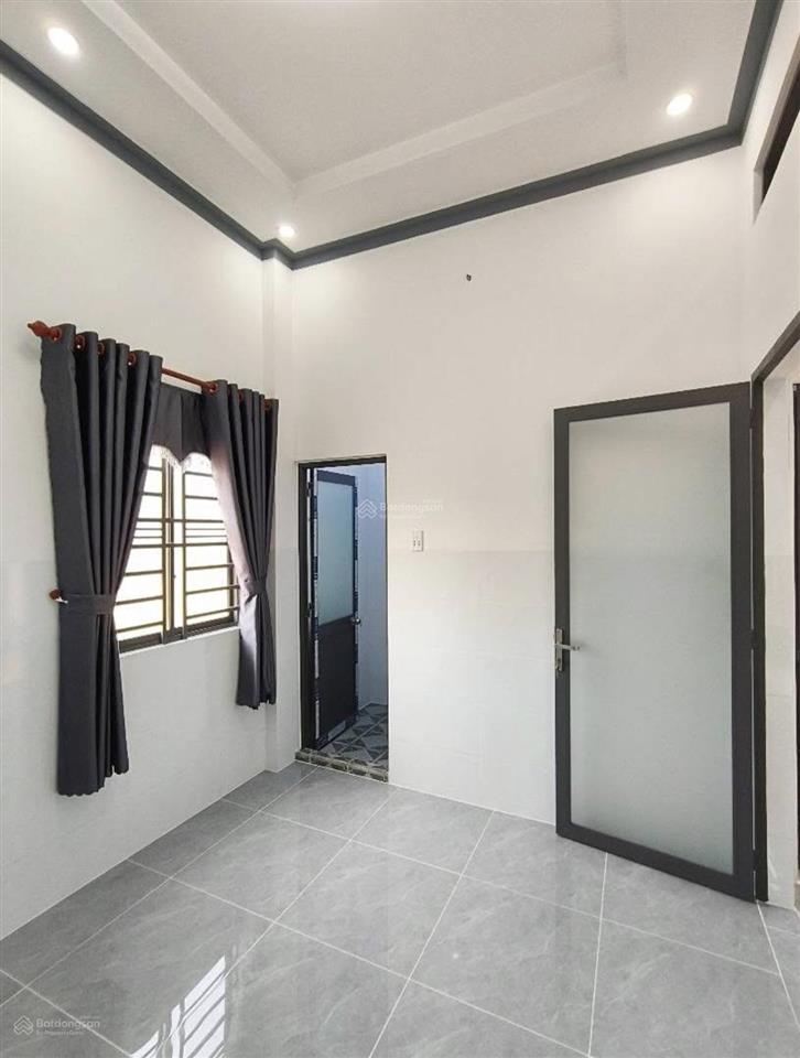 Cô chú đang cần bán gấp nhà cấp 4 ở đường phạm thế hiển