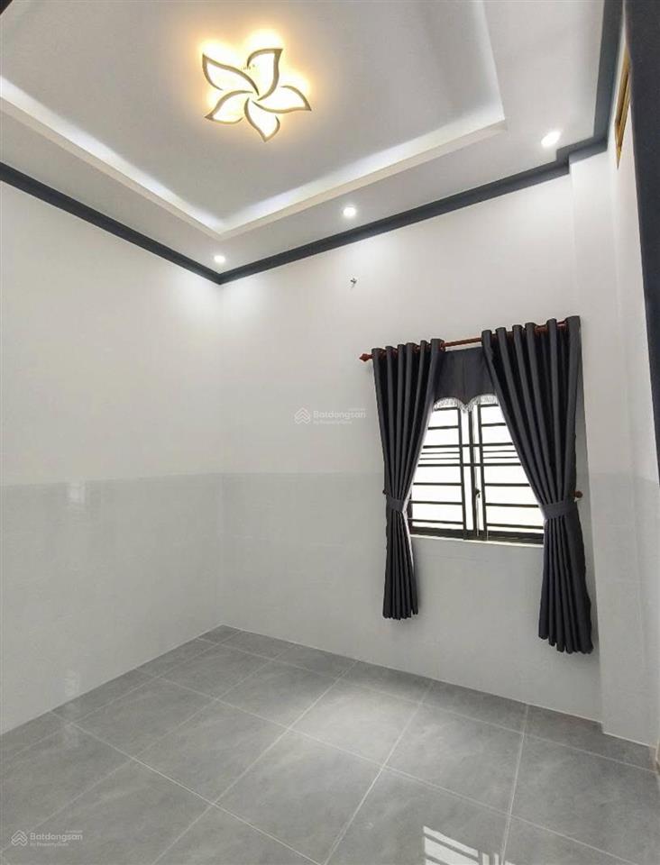 Cô chú đang cần bán gấp nhà cấp 4 ở đường phạm thế hiển