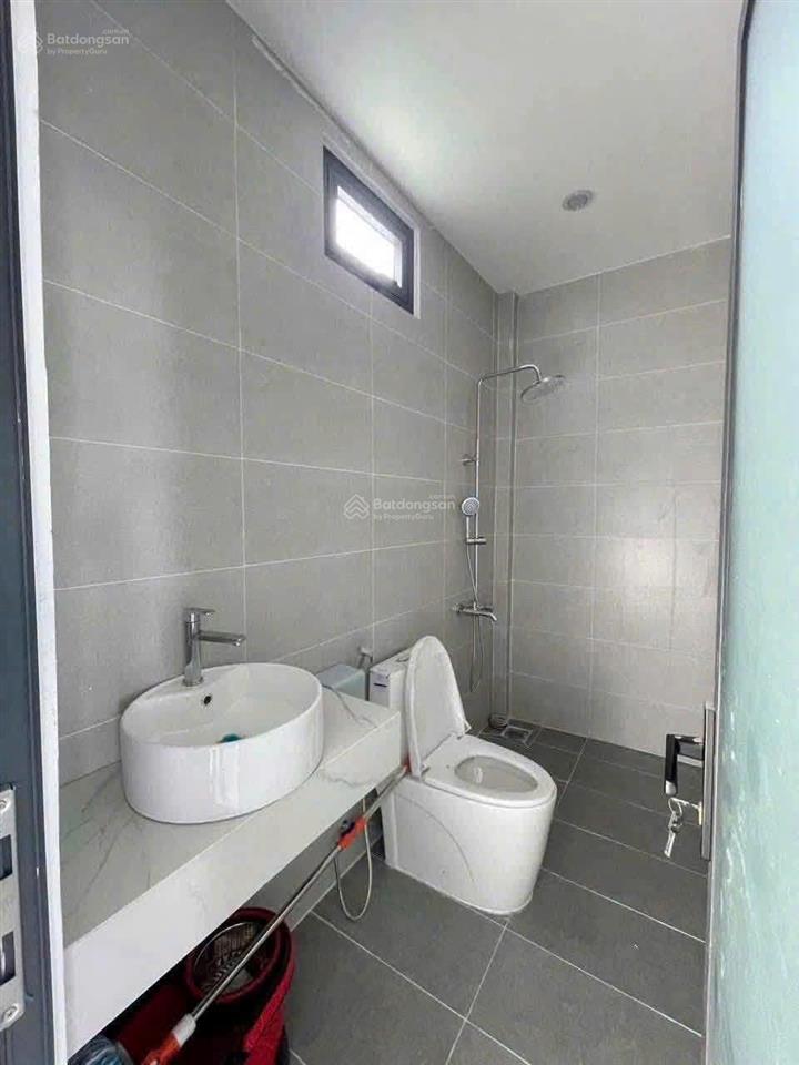 Cô chú cần bán gấp nhà hẻm 1/ đường lê thành phương, phường 15, quận 8