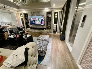 Em xin phép giới thiệu tới anh chị nhà ngõ 12 đào tấn  phân lô  ô tô  65m2 5 tầng có thang máy