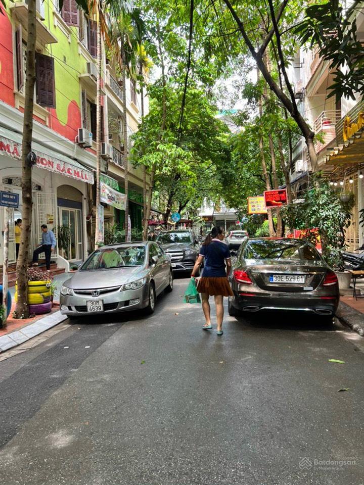 Em có một căn nhà chủ cần bán gấp phân lô ngõ ô tô hoàng quốc việt, cầu giấy 5 tầng. mặt tiền 5m