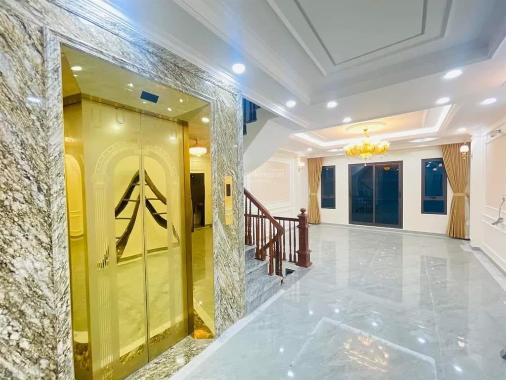 Nhà đẹp như hình  xây mới. phân lô  ô tô  phố nguyễn văn huyên, 55m2 7 tầng thang máy. mt 5m