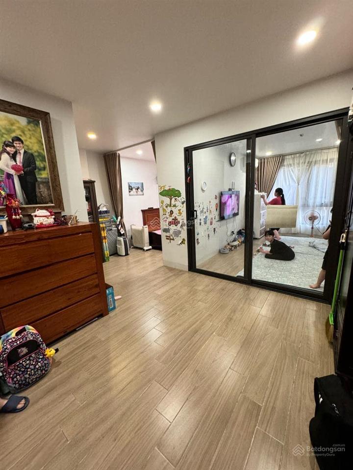 Bán nhà phân lô hoàng cầu  đống đa, 55m2  mt 6m  6 tầng thang máy  ô tô tránh, giá 19.5 tỷ